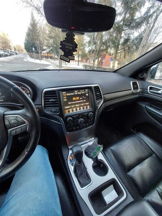 Sprzedam samochód Jeep Grand Cherokee IV 3.6 benzyna V6 Limited