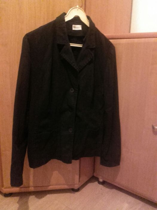 Czarna klasyczna marynarka