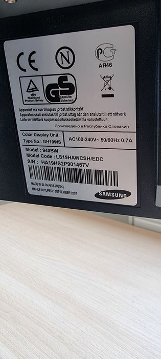 Monitor Samsung 950BW 19"