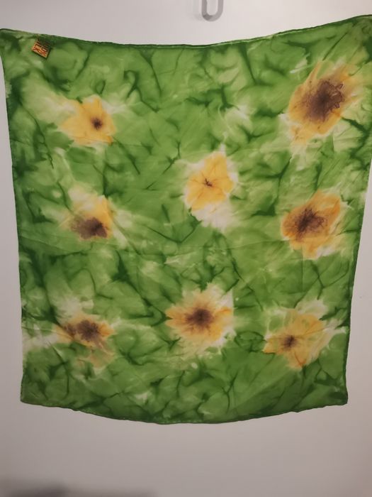 Chusta, apaszka 100 % Silk Atmosphere, odcienie zieleni