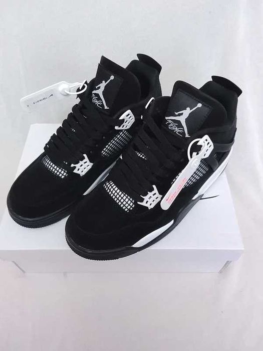 Jordan 4 Retro White Thunder Rozmiar 43