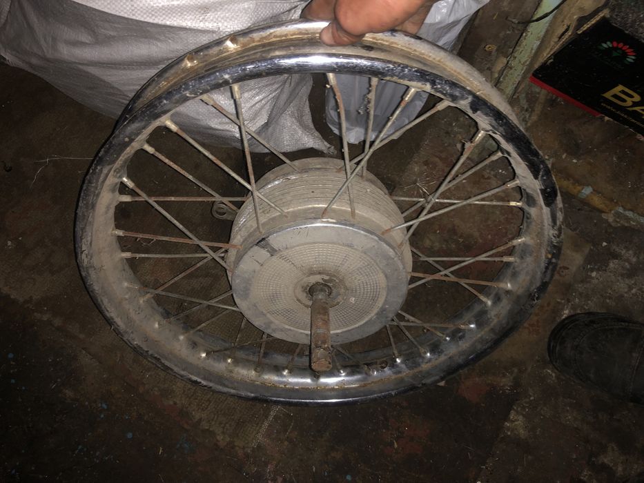 Продаю передній диск ява