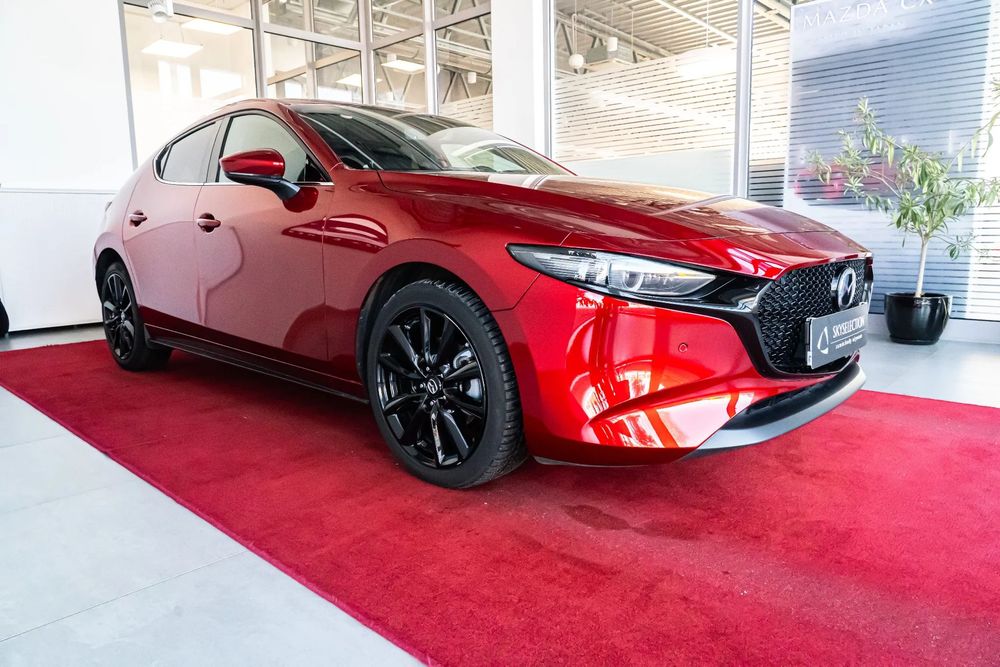Mazda 3 2.0 186KM 6 AT Center Line + Design