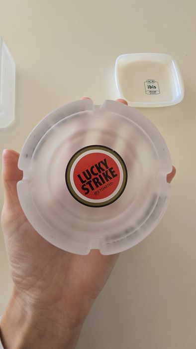 Cinzeiros (SG, Lucky Strike e Ibis)