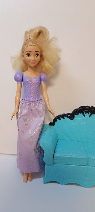 Куклы  Рапунцель Mattel Disney Princess и диван Кафетерий (Coffin Bean