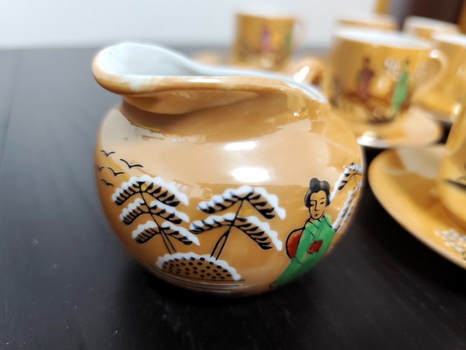 Serviço de Café antigo em Porcelana Japonesa (12 Chávenas)
