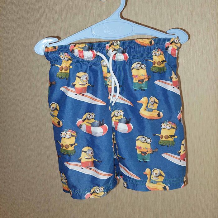 Шорты на мальчика  миньон next  рост 98 см 2 - 3 годика