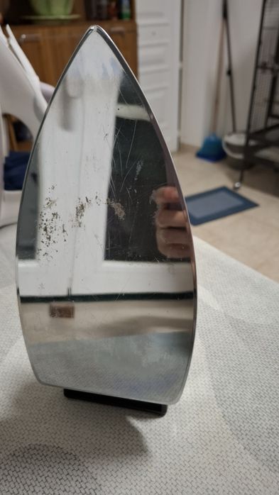 Ferro de engomar AEG