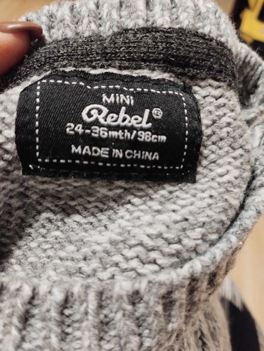 Ciepły sweter rozm. 98 Rebel mini
