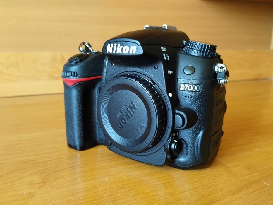 Фотоаппарат Nikon D7000 Body