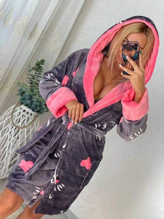 Женский теплый плюшевый короткий домашний халат