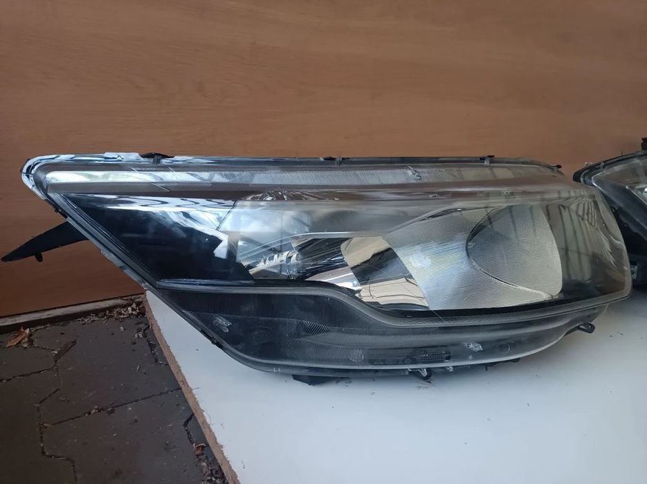 iveco daily iv 14- lampy przednie prawa lewa 5801473749 5801473750