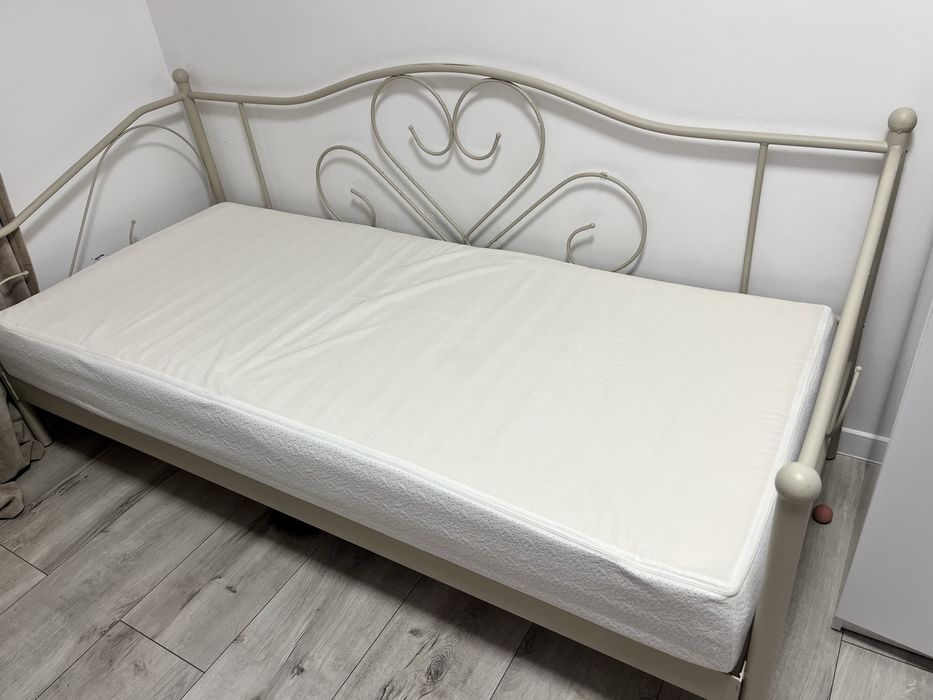 Łóżko + materac i poduszka ortopedyczne Wellpur - super stan!
