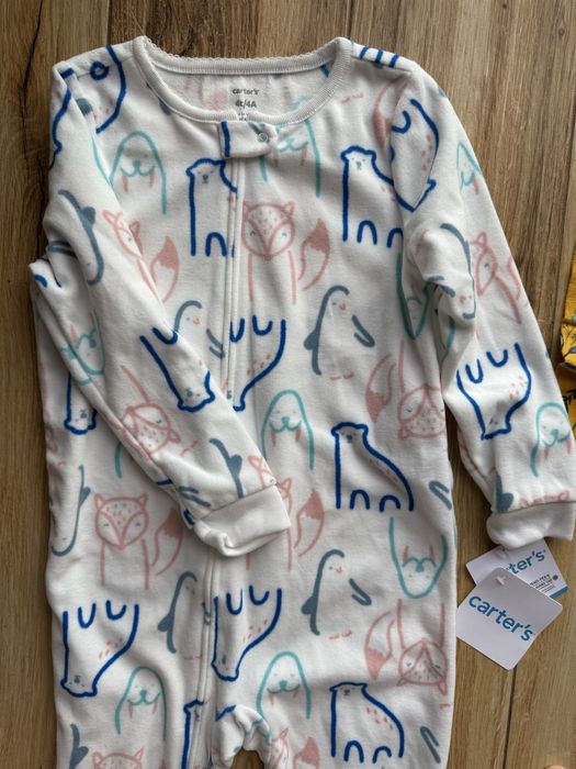 Флісовий чоловічок для дівчинки carters 5t/5A 4t/4A