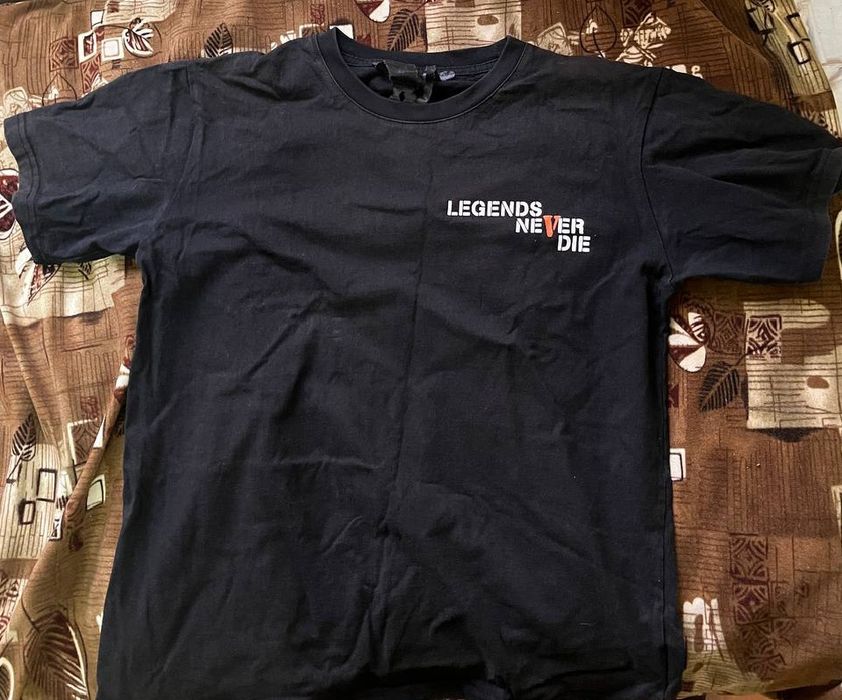 Продам футболку vlone