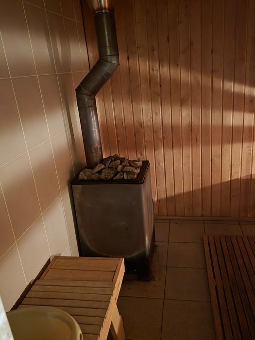 Продається затишна  дача газом,банею та лісом поруч.