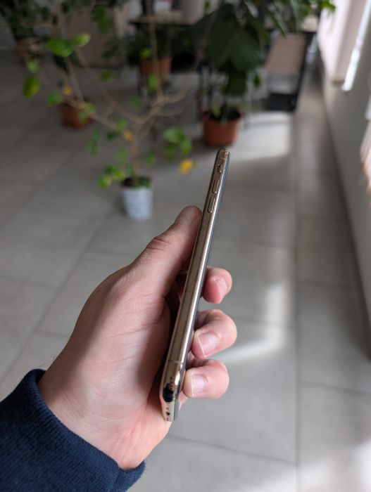 iPhone sx 64 gb ідеальний стан