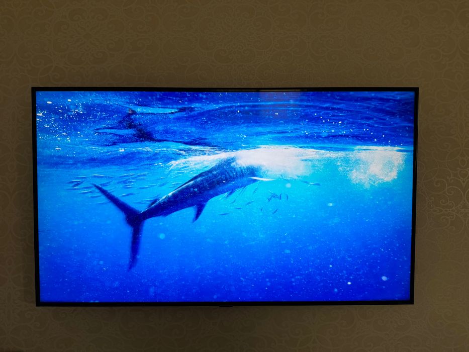 Телевизор SAMSUNG 55" дюймов 4K Ultra HD Smart TV состояние нового!