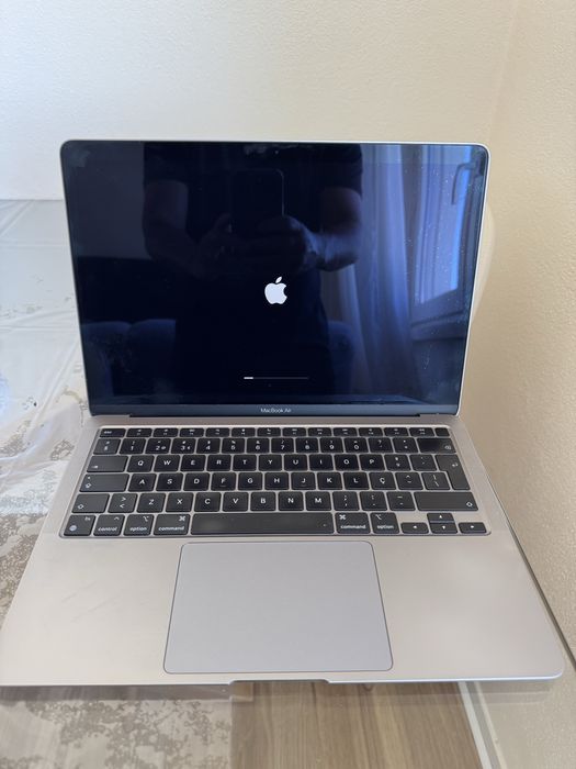 MacBook Air M1 - Ecrã com vazamento de luz + câmera off (Valor Final)