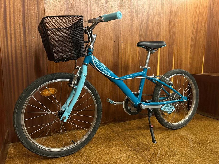 Bicicleta criança como nova (pouco uso) - BTWIN 120 20'' (entregue em mão no Porto)
