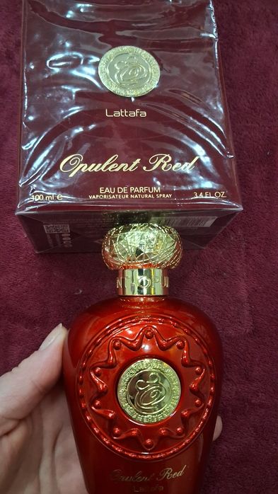 Lattafa  Opulent Red 100ml.Unisex.