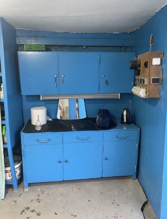 Гараж на ВЕЧЕРНЕМ (метро) на 3 авто 11.8/4.9 Возможна аренда/оренда