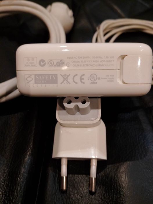 Adaptador corrente MagSafe 60W e cabo, da marca Apple