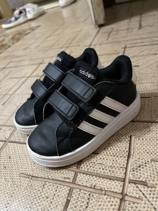 Продам детские кросовки - мокасины adidas 23 размер