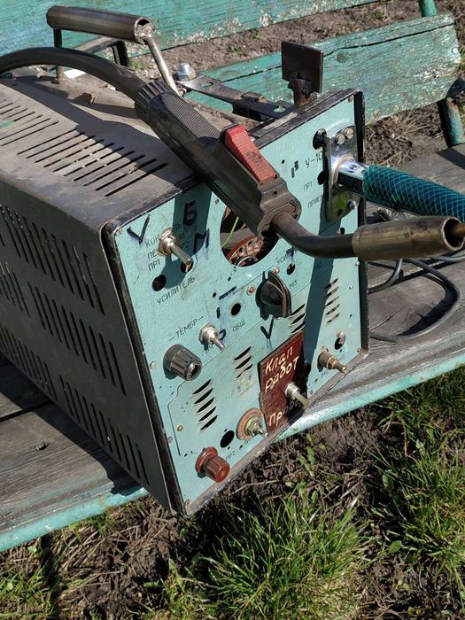 Подающее к сварочному полуавтомату