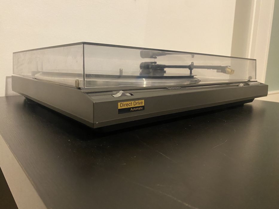 Вініловий програвач вініл Technics SL-D 310