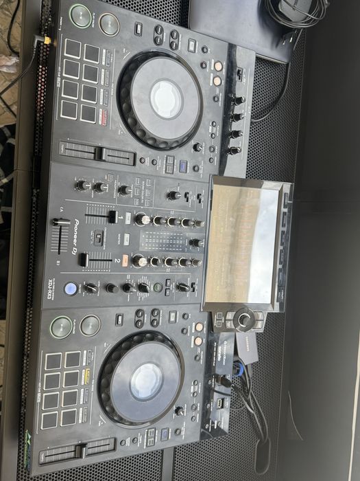 Pioneer XDJ-RX3 Controlador all in one + mala de transporte