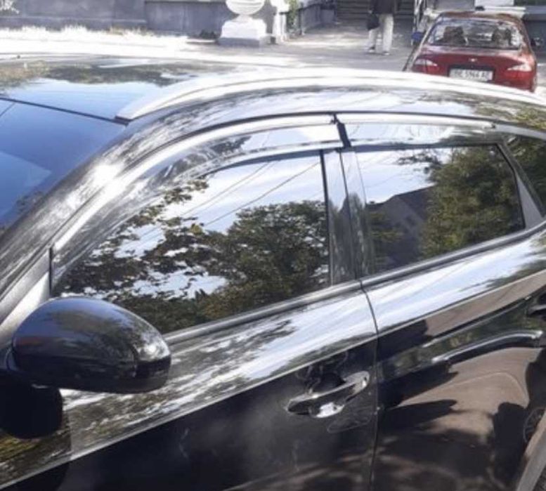 Ветровики с хром кантом Honda, Range Rover, Hillux, Nissan, Hyundai...