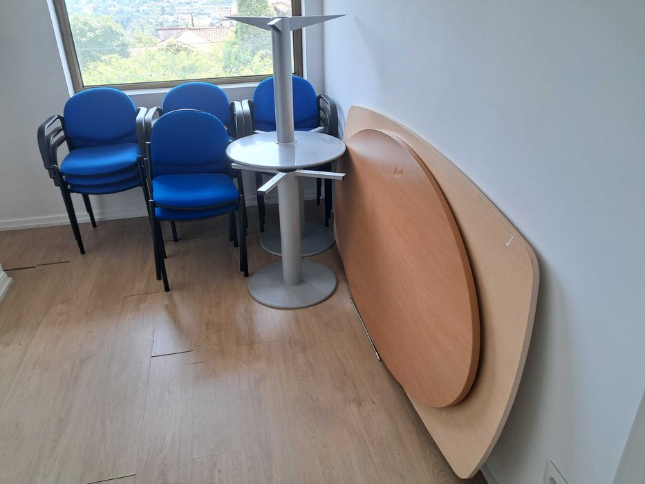 Mesas e cadeiras de escritório para venda