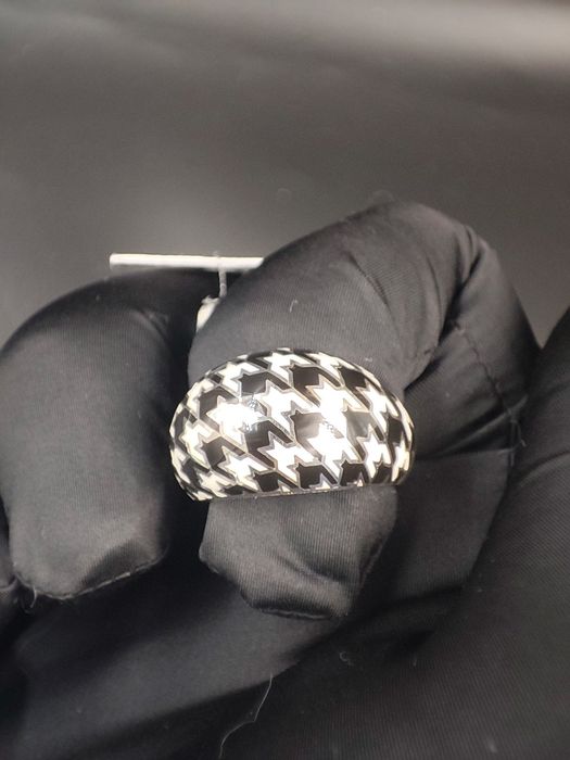 Каблучка Pied de Poule з емаллю від Roberto Bravo; р. 19