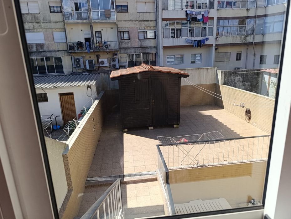 Quarto perto ao Corte Inglés