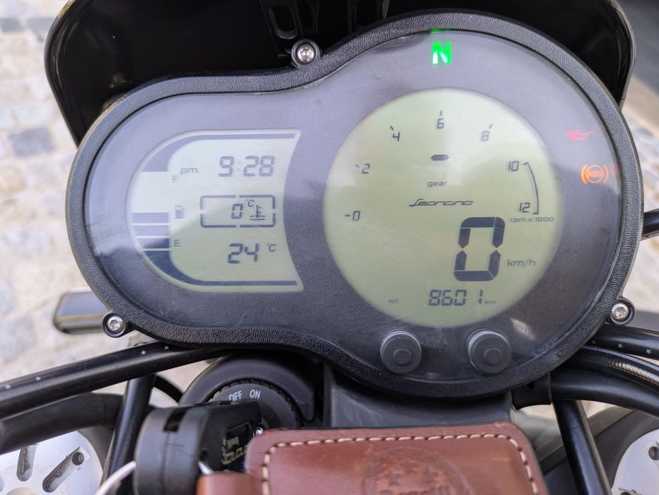Benelli leoncino 500