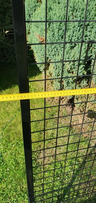 Ekspozytor sklepowy krata 80x189 z koszami,hakami,stojak