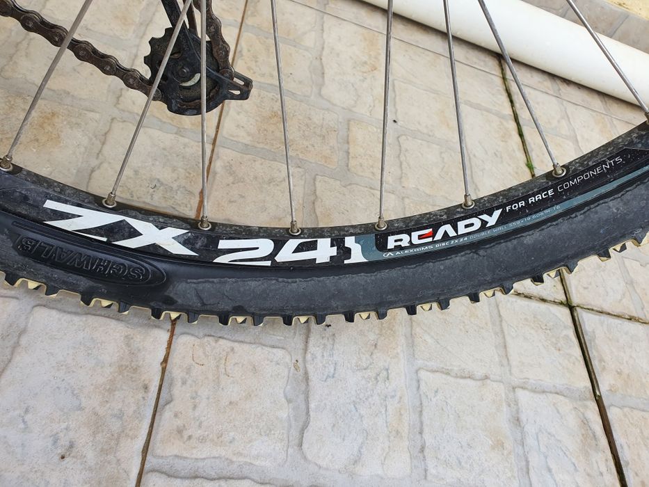 Bicicleta de Montanha CUBE ANALOG READY FOR RACE ( Praticamente nova )