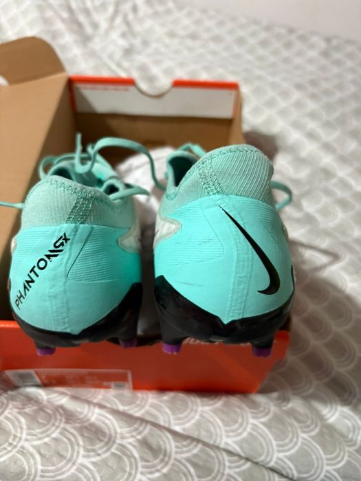 Chuteiras Nike originais como novas