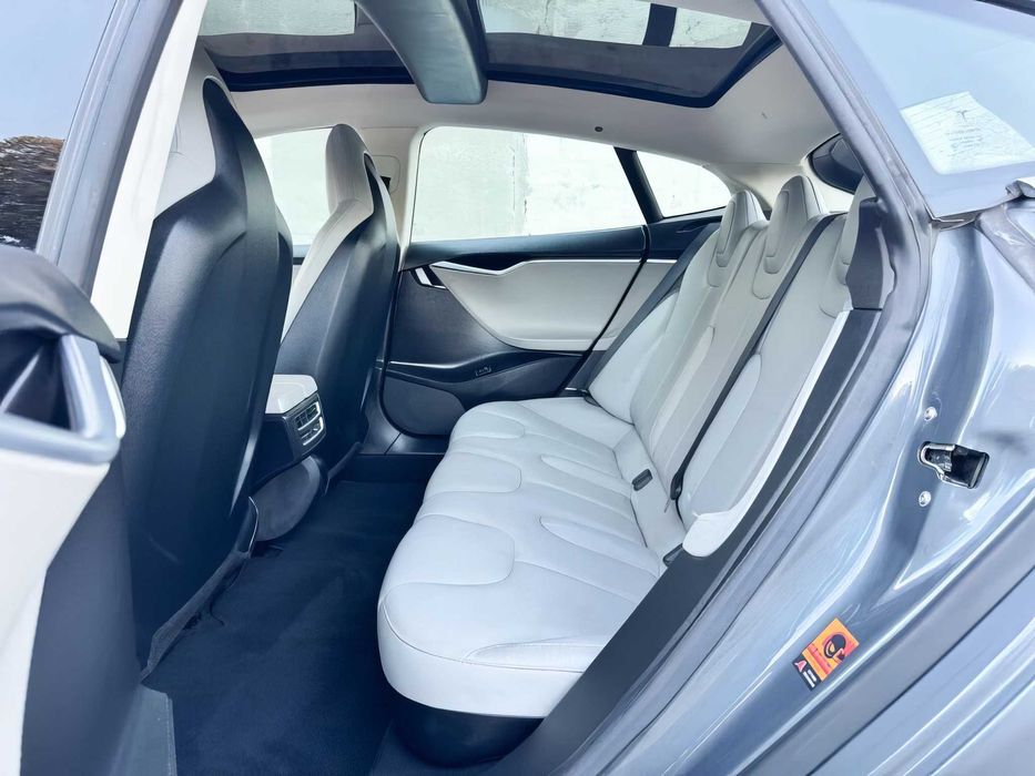 Tesla Model S      2013