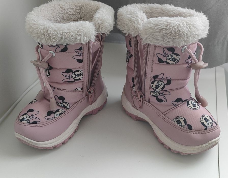 Śniegowce Sinsay r.21 (wg mnie 22) ocieplone futerkiem