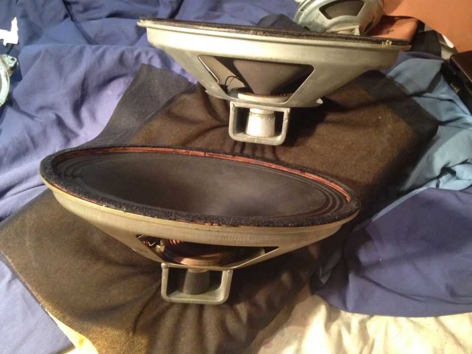 продам колонки и прочее добро