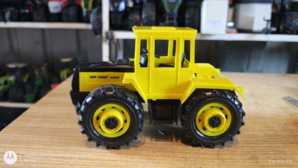 Bruder mb trac 1300