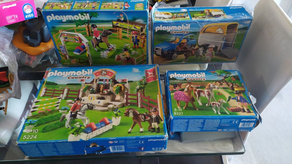 Playmobil 4 sets em caixa