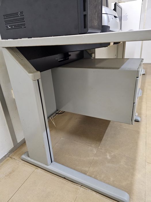 Bloco de Gavetas Metálico Suspenso para Secretária – 2 Gavetas com Chave