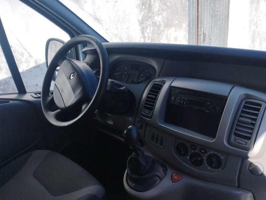 Renault Trafic 9 lugares