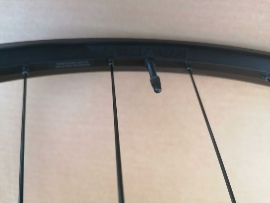 Par de rodas Bontrager TR 29"x25mm, center lock, cubo shimano MS 12V