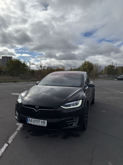 Тесла модел х 84км родного пробега
