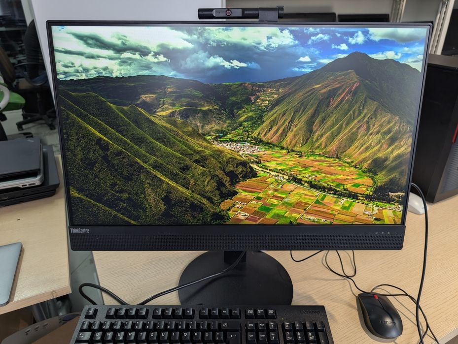 Надійний бізнес-моноблок Lenovo ThinkCentre M920z — професійне рішення для офісу, навчання, бухгалтерії та повсякденної роботи. є кількість