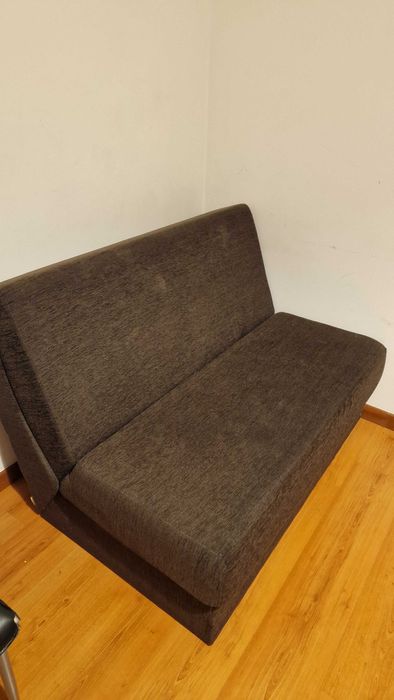 Sofá Cama castanho, confortável